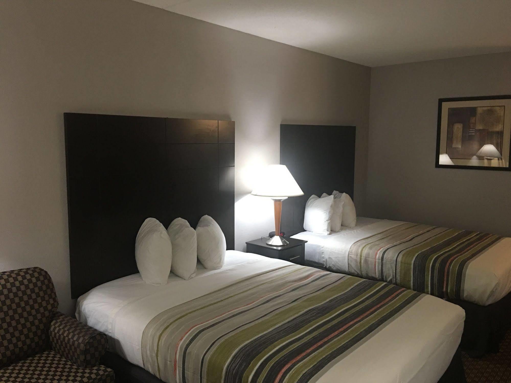 Country Inn & Suites By Radisson, Indianapolis East, In Buitenkant foto